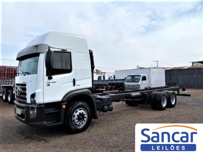 VOLKSWAGEN CONSTELLATION 24-280 17/18