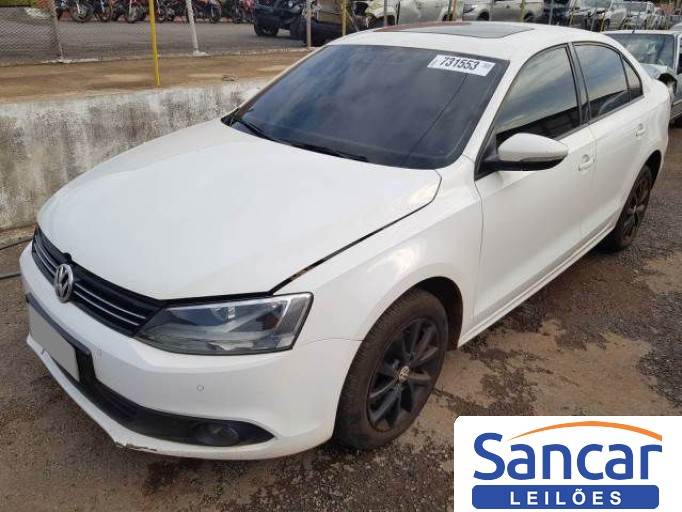 VOLKSWAGEN JETTA 13/13