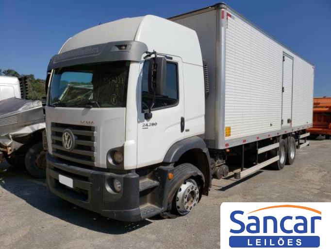 VOLKSWAGEN CONSTELLATION 19/20