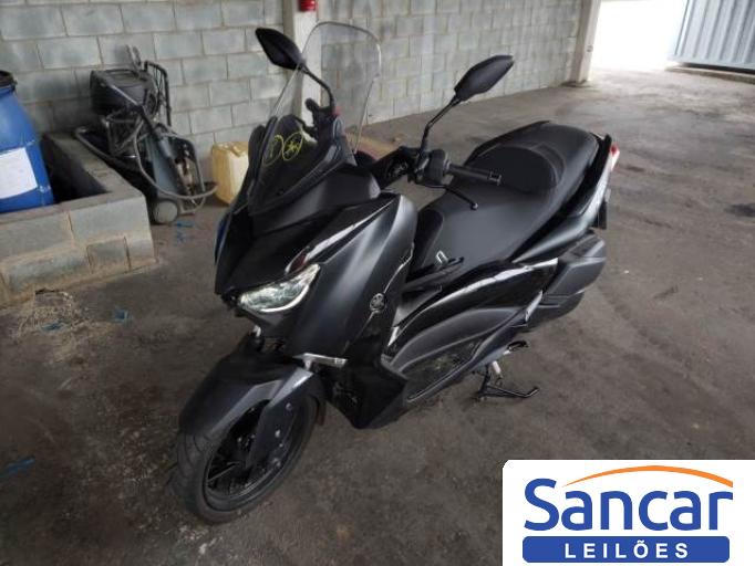 YAMAHA XMAX 22/22