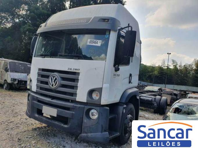 VOLKSWAGEN CONSTELLATION 19/20